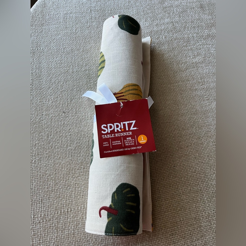 Spritz (Target) Fall Pumpkin Print Cotton Table Runner NEW